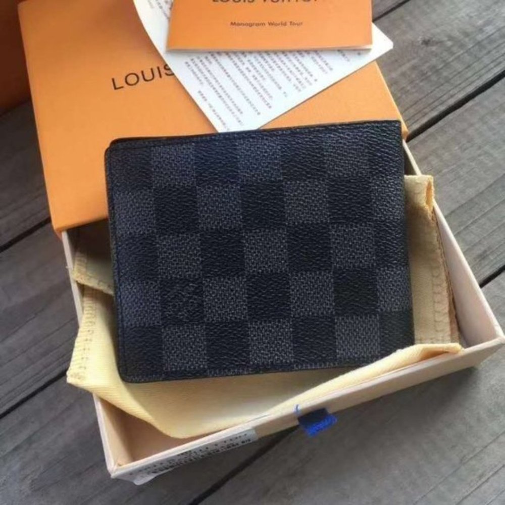 Wallet - image 1